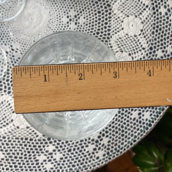 Set of 8 Lady Victoria Crystal Stemware. - Picture 5 of 5